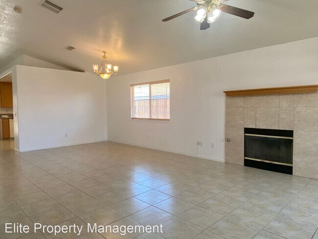 Building Photo - 4 br, 3 bath House - 1309 Sims St