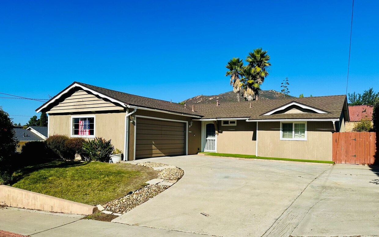 Primary Photo - Single Family Home in San Carlos