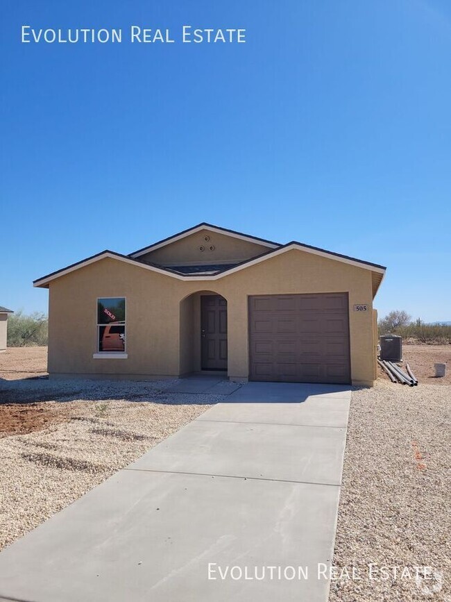 Building Photo - 505 W Hilquit Dr