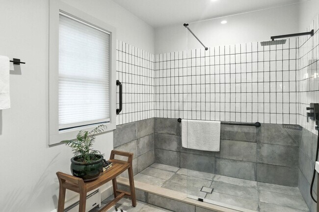 Foto del edificio - 199 Upland Farm Rd