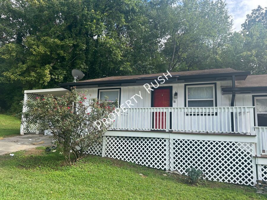 Primary Photo - 3210 Joselin Ln