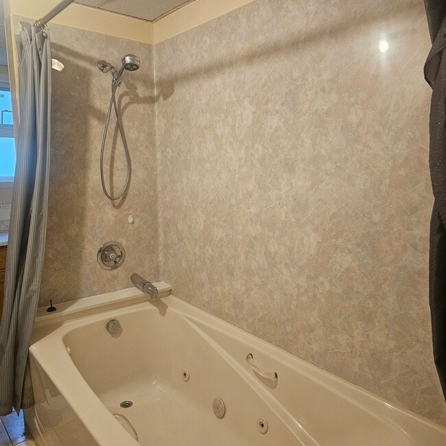 Building Photo - 4242 Panorama Dr
