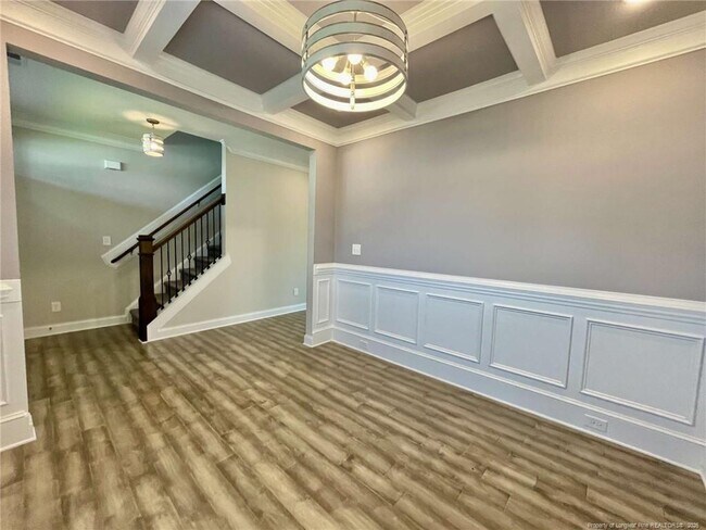 Building Photo - 5344 Debut Ave