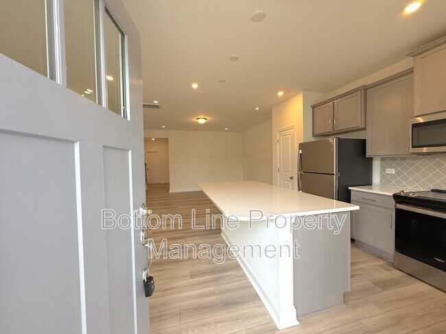 Foto del edificio - 1520 Cedar Tree Dr