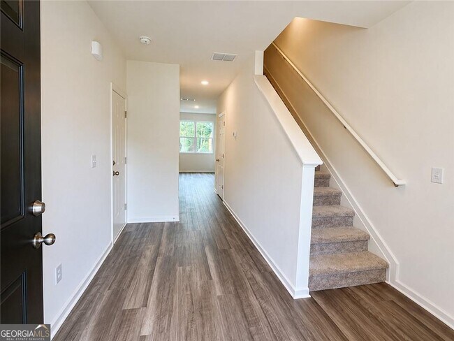 Building Photo - 64 Padley Dr