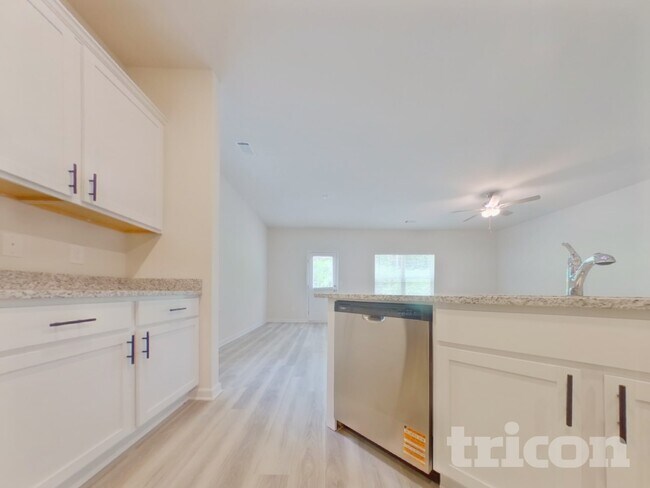 Building Photo - 441 Prescott Wy