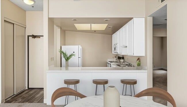 Foto del edificio - Diplomat Apartments