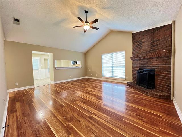Building Photo - 3514 Riverview Dr
