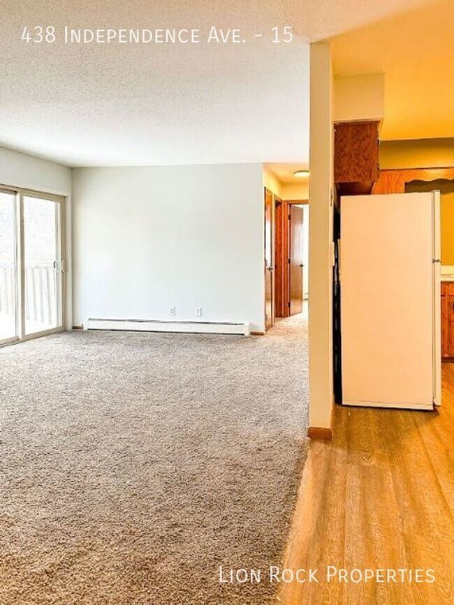 Building Photo - Charming Two Bedroom with Balcony in Quiet...