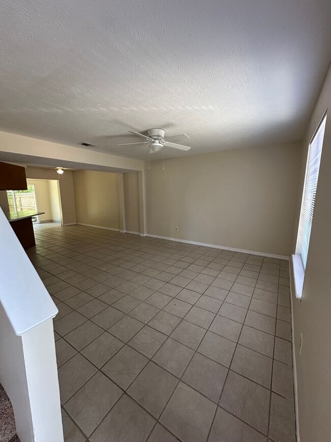Foto del edificio - 2 bed 2 bath townhome, perfect location!