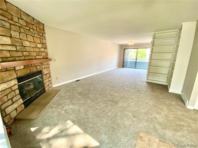 Foto del edificio - 8737 W Cornell Ave