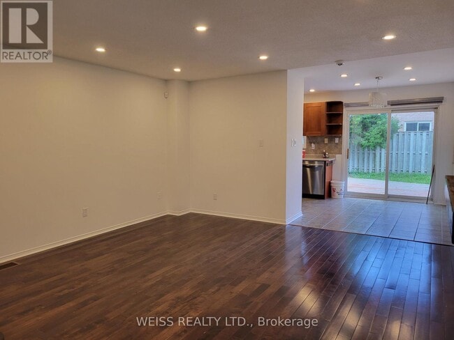 Building Photo - 1068 Foxglove Pl