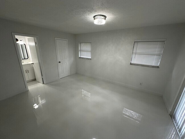 Foto del edificio - 1242 SW Parma Ave
