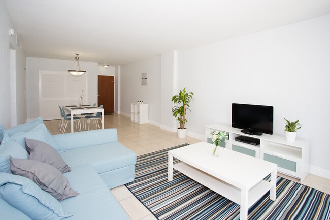 Building Photo - 3801 S Ocean Dr