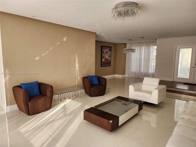 Foto del edificio - 10246 Lexington Estates Blvd