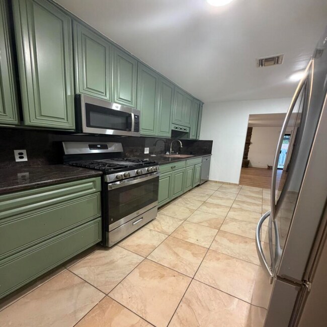 Foto del edificio - 3635 Nassau Dr