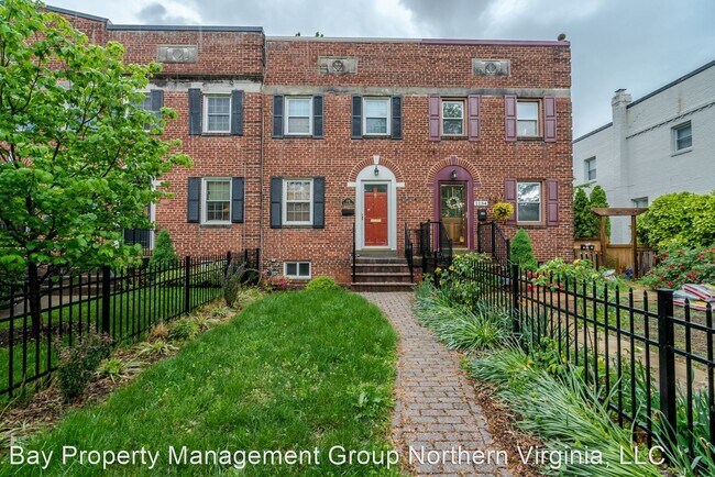 Building Photo - 3 br, 2 bath House - 1132 POWHATAN ST