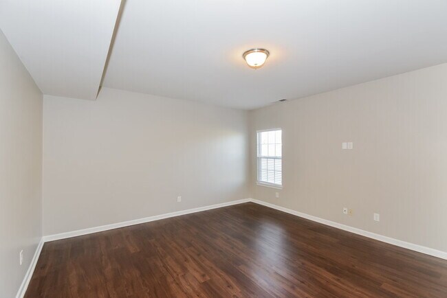 Foto del edificio - 2016 Kingston Pl