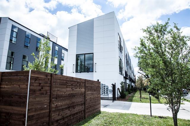 Foto del edificio - 4901 Live Oak St