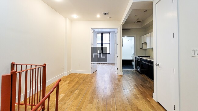 Building Photo - No-Fee two bedroom in Bed-Stuy