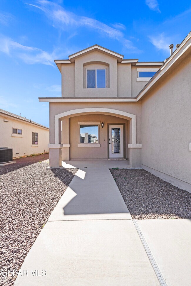 Foto del edificio - 14252 Earl Chokiski