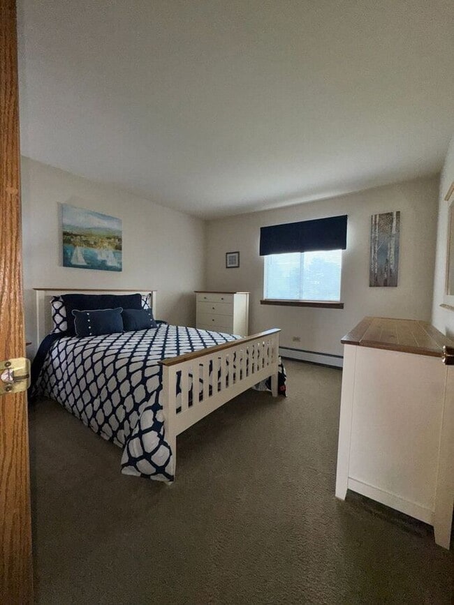 Foto del edificio - 16045 Applewood Ln