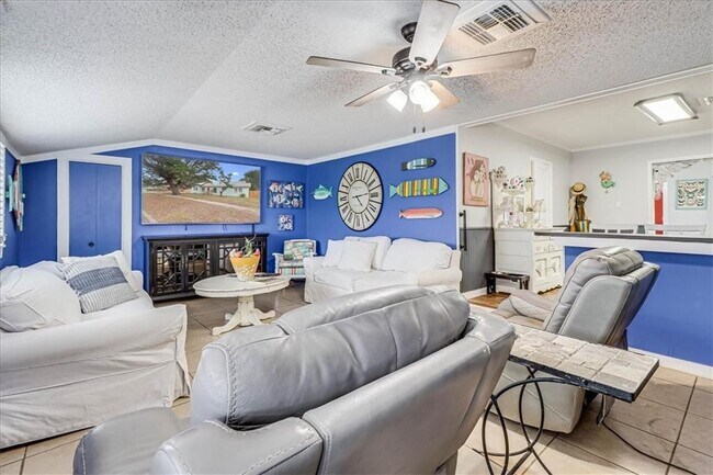 Foto del edificio - 1135 S Rife St