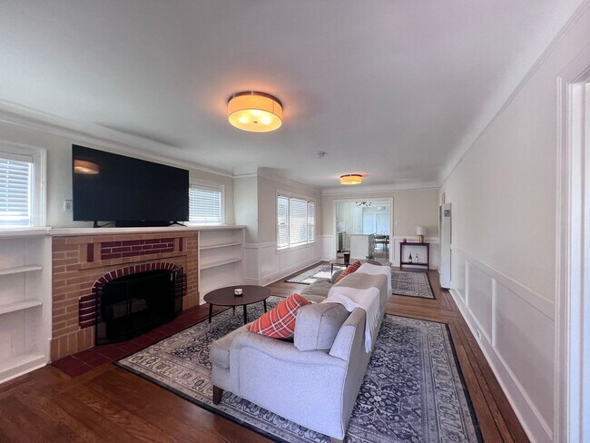 Foto del edificio - $1,000 MOVE IN SPECIAL!!! Fully Updated Home in San Leandro Available for Rent!!