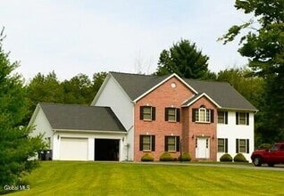 Building Photo - 3 Red Maple Ln