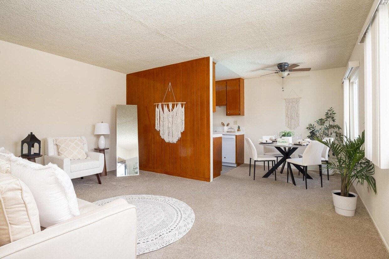 Primary Photo - Move In Bonus! Downstairs One Bed/Bath in ...
