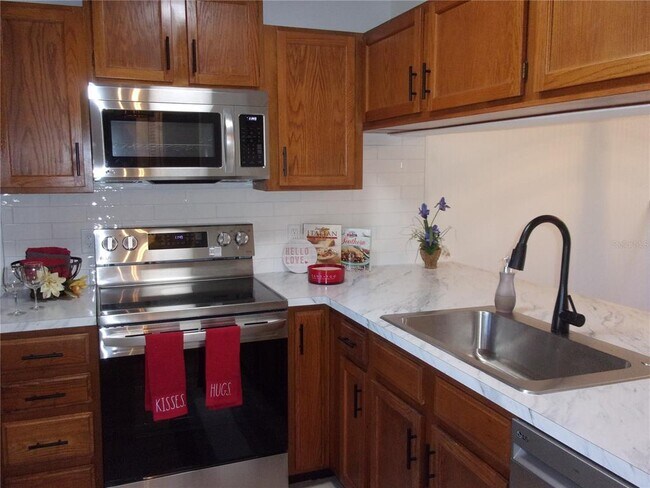 Building Photo - 1689 Seascape Cir