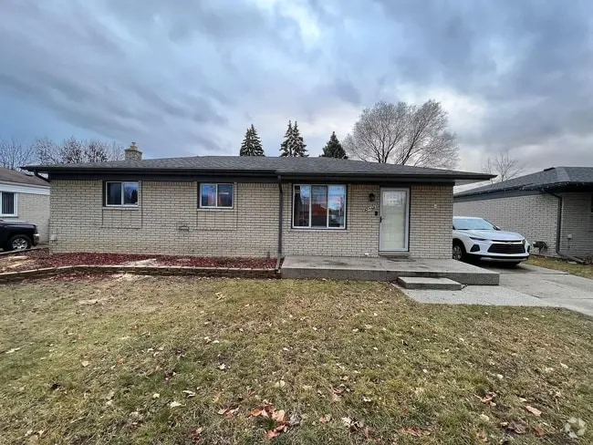 Building Photo - 13444 Melanie Dr