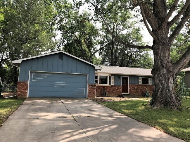 Foto del edificio - Spacious 3 Bed 2 Bath House Near CSU Campus!