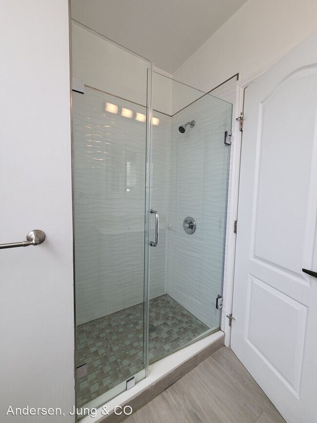 Building Photo - 3 br, 2 bath House - 2016 Lombard Street -...