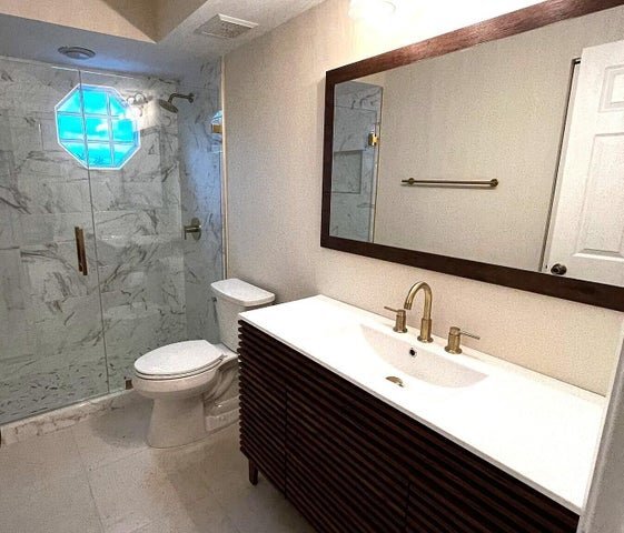 Building Photo - 9590 Islamorada Terrace