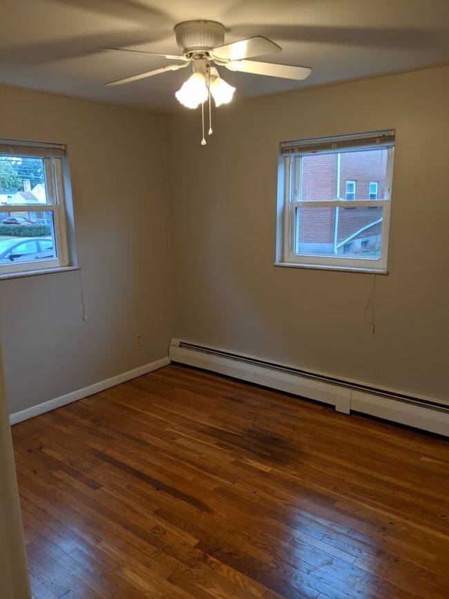 Building Photo - Matson Apartments (4120)