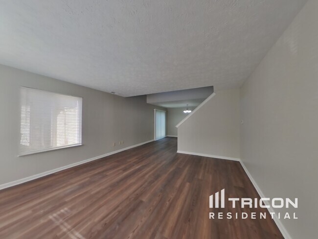Building Photo - 609 Stobus Drive Greenwood IN