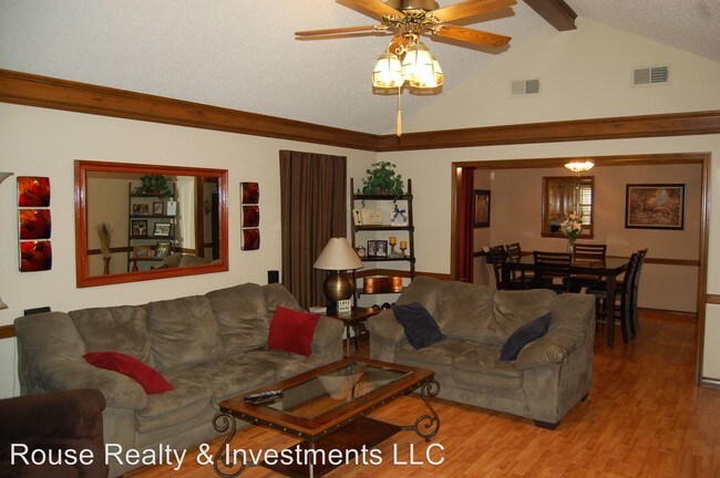Building Photo - 1618 Timber Creek Dr