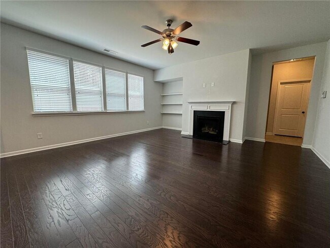 Foto del edificio - 425 Lance View Ln