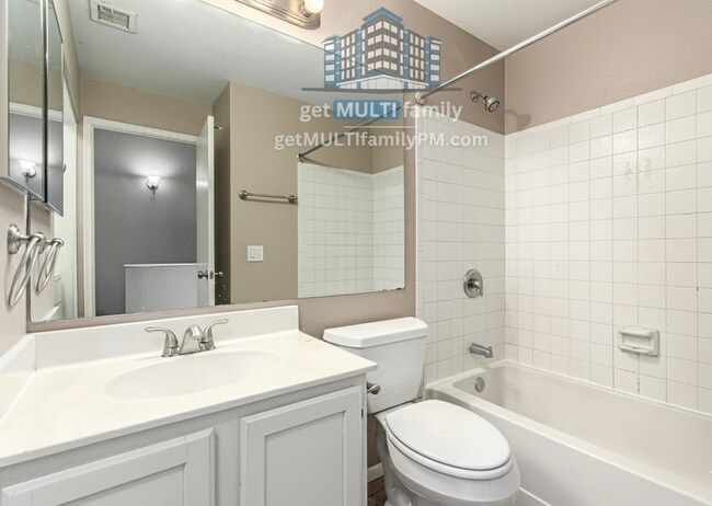Foto del edificio - 18818 N 34th Dr