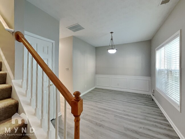 Building Photo - 857 Glynn Oaks Dr