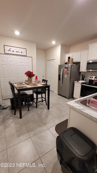 Foto del edificio - 915 Capitol Pkwy