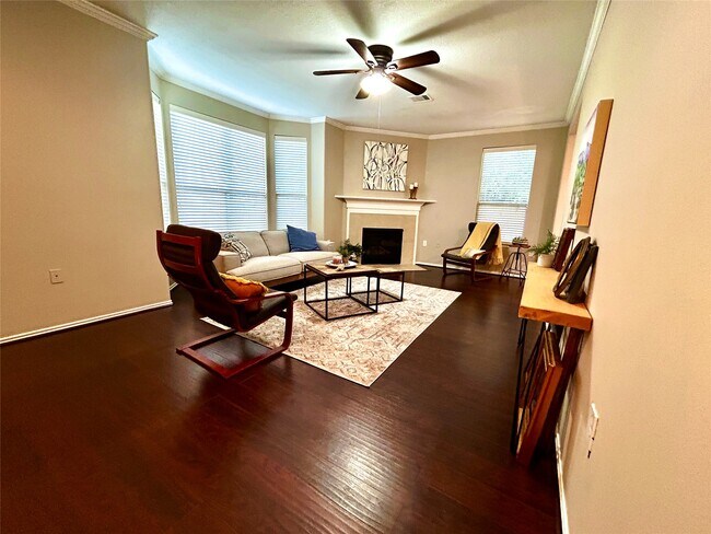 Foto del edificio - 13600 Breton Ridge St