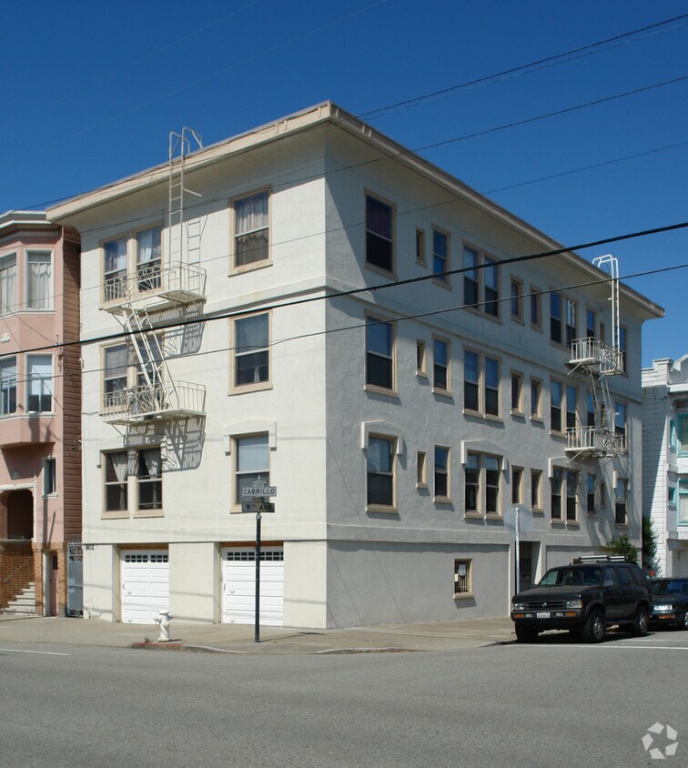 Primary Photo - 695 9th Ave