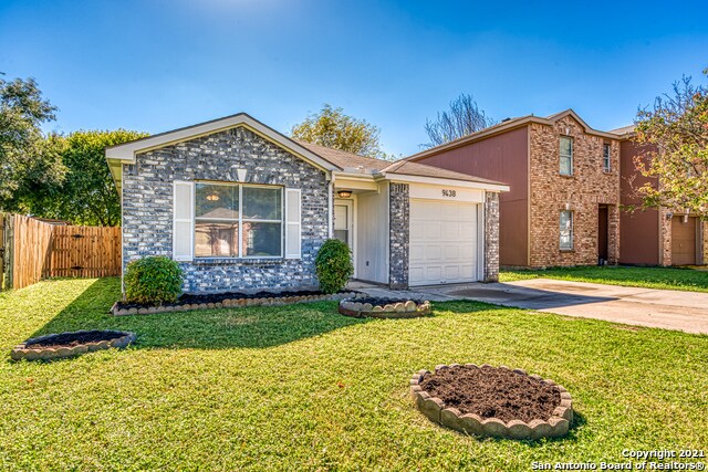 Building Photo - 9438 Celine Dr