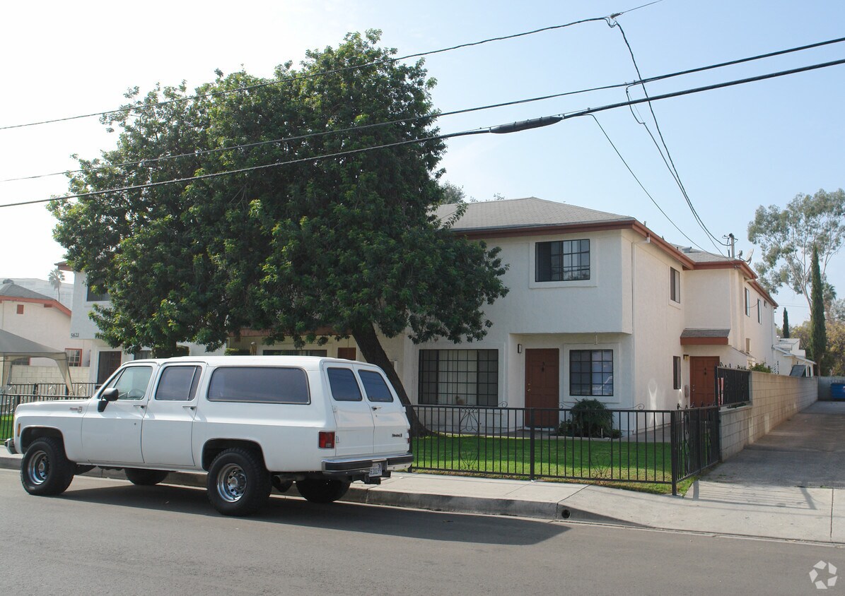 Foto del edificio - 5621 Klump Ave