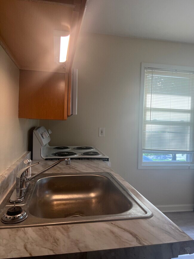 Foto del edificio - 435 Brooks Ave