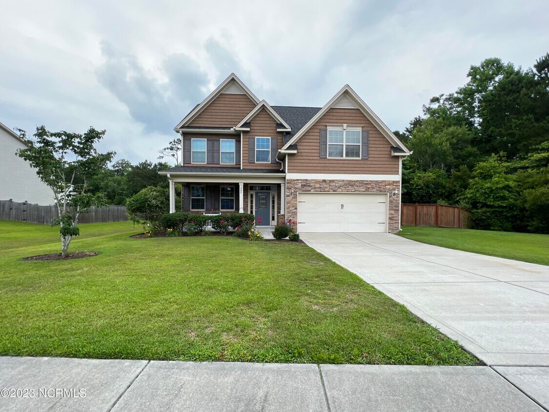 302 Sand Grove Dr, Swansboro, NC 28584 House Rental in Swansboro, NC