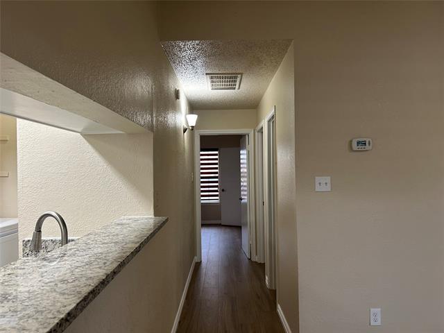Foto del edificio - 4101 Esters Rd