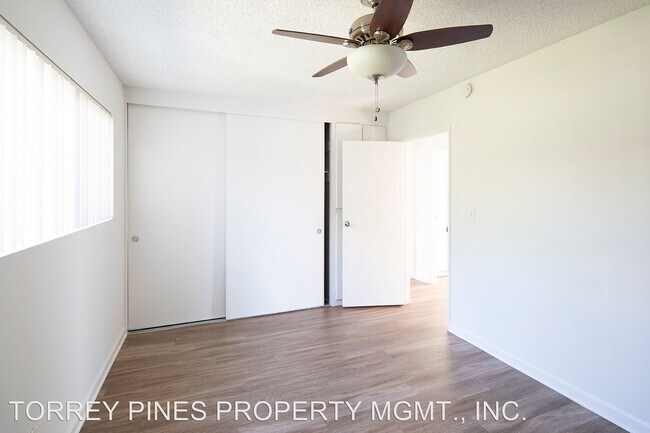 Building Photo - 2150 Thomas Ave
